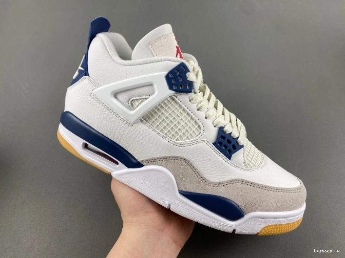 Navy Retro  Jordan DR5415-100 4 SB 0817